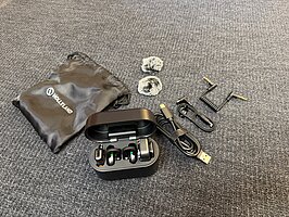 Kantonsschule am Burggraben - Mikrofon LarkM2S USB-C zu Lightning/Klinke