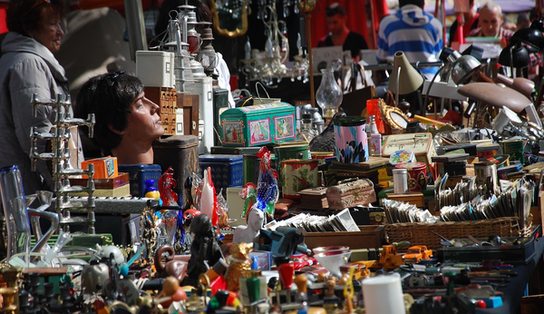 Kantonsschule am Burggraben - Klimarat: Flohmarkt