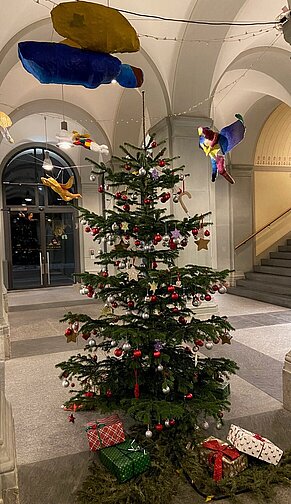Kantonsschule am Burggraben - Gaudeamus igitur