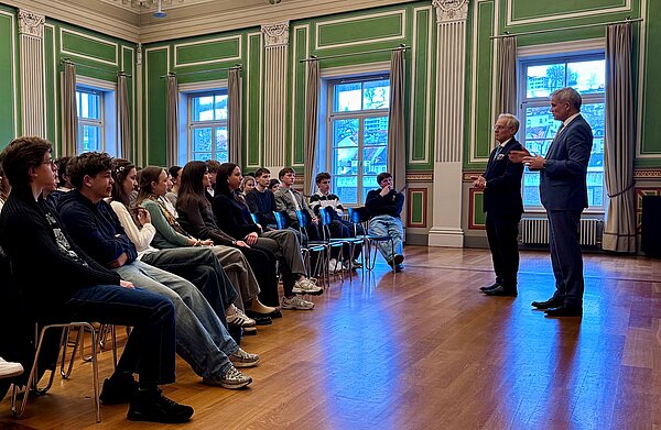 Kantonsschule am Burggraben - Gaudeamus igitur