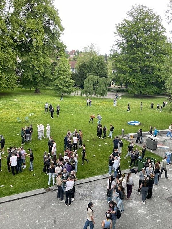 Kantonsschule am Burggraben - Fürs UG