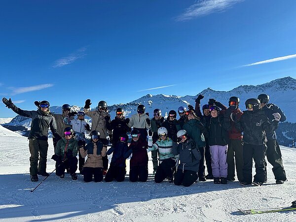 Kantonsschule am Burggraben - Ein Skitag mit Kaiserwetter