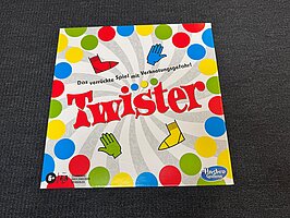 Kantonsschule am Burggraben - Twister